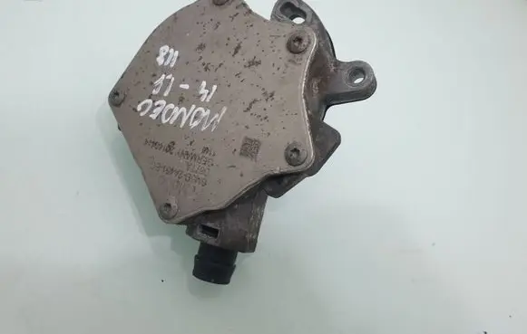 Ford Mondeo MK IV Vacuum pump BM5G2A451EC