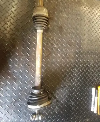 Renault Twingo II Front driveshaft