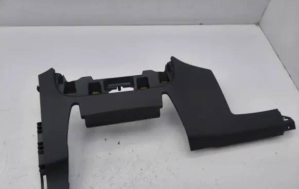 Dashboard lower bottom trim panel