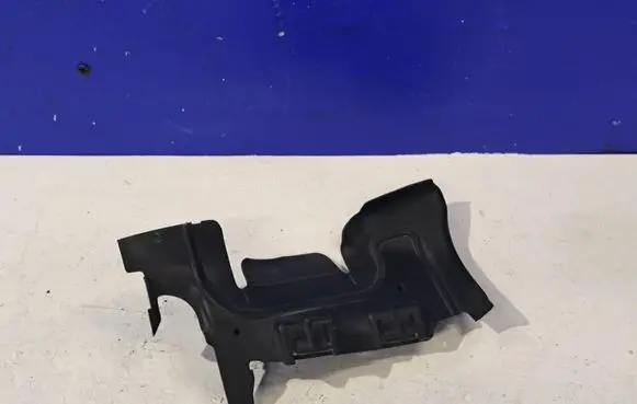 Volvo V60 Intercooler air guide/duct channel 31449385