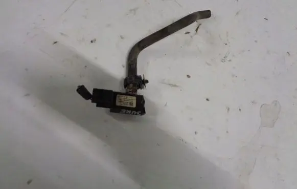 Nissan Juke I F15 Exhaust gas pressure sensor 8201043914