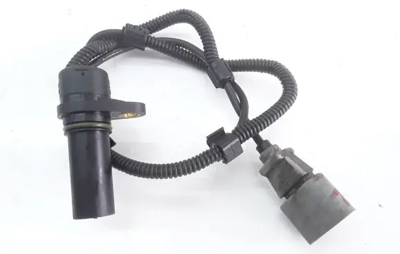 Volkswagen PASSAT B6 Crankshaft position sensor 9805940