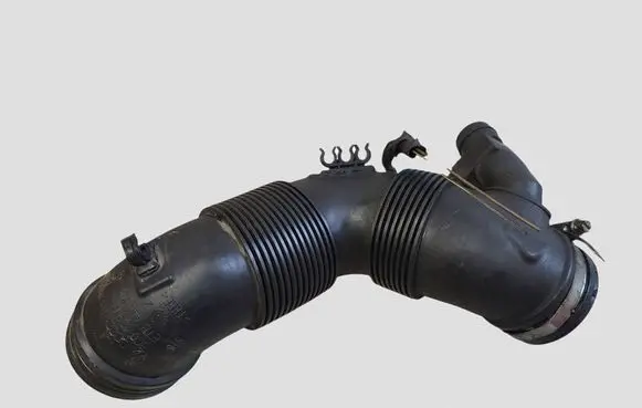 Audi A3 S3 8P Air intake hose/pipe 3C0129654AG 446196607
