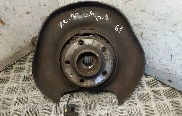 Volvo XC90 Rear wheel hub P30769117