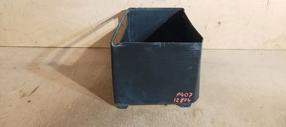 Battery box tray
