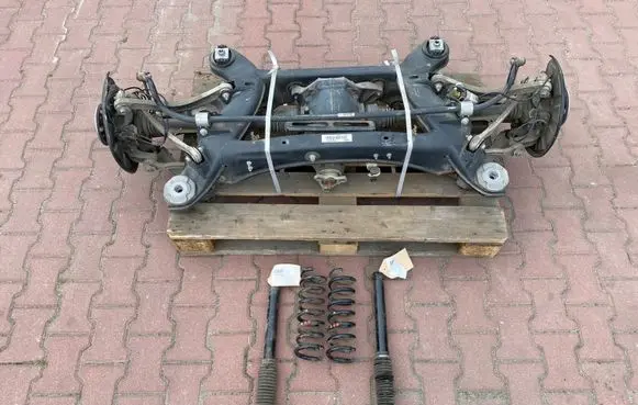 Mercedes-Benz CLS C218 X218 Rear axle beam with reductor 2183509501