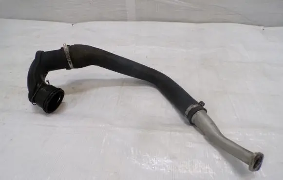 Intercooler hose/pipe