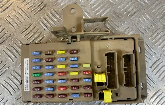 Fuse box set