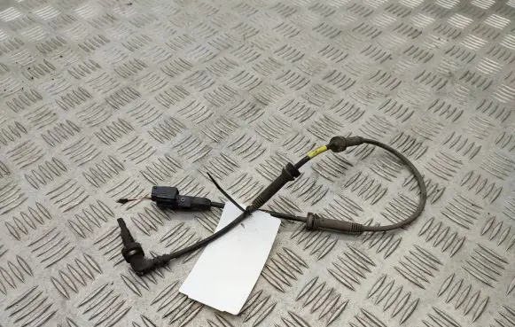 Renault Express ABS brake wheel speed sensor 479104822R