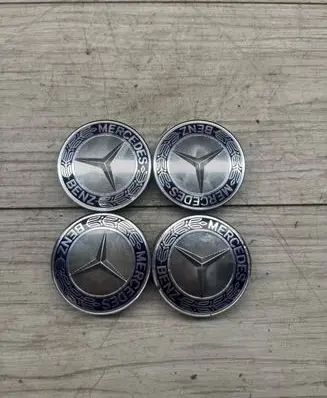 Mercedes-Benz E W212 Original wheel cap A1704000025