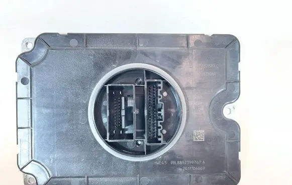Polestar 2 Voltage converter/converter module 8897232820