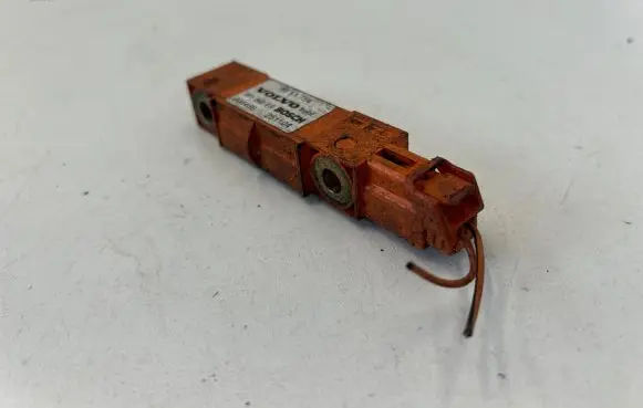 Volvo XC90 Airbag deployment crash/impact sensor 8651754 006488 251104