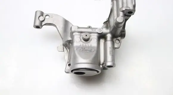 Ford Focus Oil pump CM5G6600DC