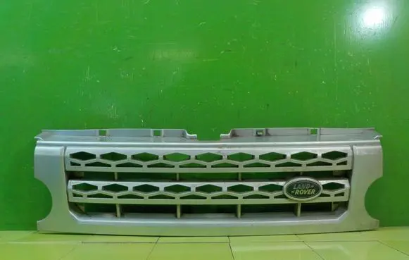 Land Rover Discovery Front bumper upper radiator grill XP67