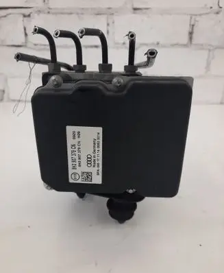 Audi A4 S4 B8 8K ABS Pump 8K0907379CN 8K0614517GT