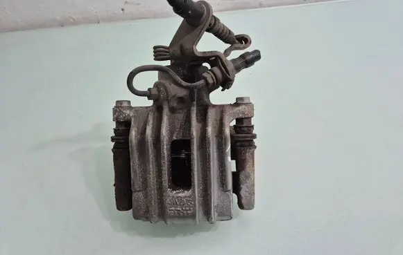Seat Leon (1P) Rear brake caliper 