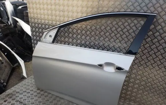 Hyundai i40 Front door