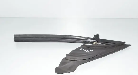 BMW 4 F36 Gran coupe Rubber seal front coupe door window 7310193 51337310193