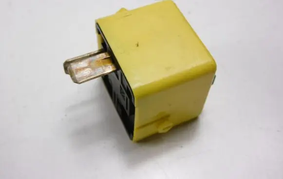BMW 5 E34 Other relay
