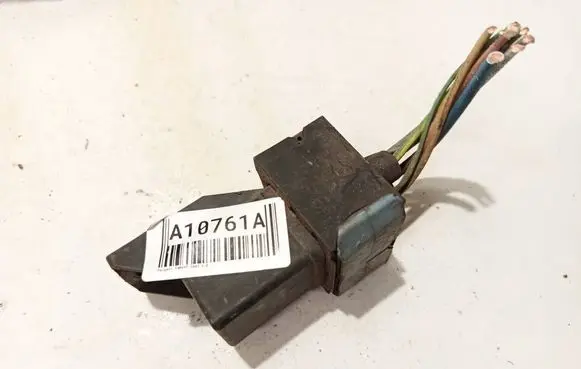 Glow plug pre-heat relay