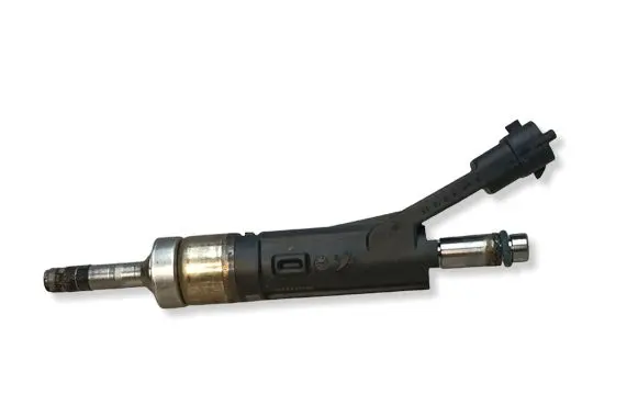 Peugeot 2008 I Fuel injector 9810335380