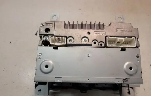 Mazda 6 Radio/CD/DVD/GPS head unit GS1D669R0B