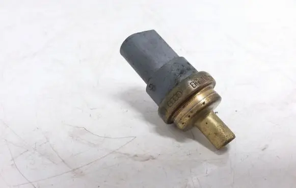 Volkswagen PASSAT B6 Coolant temperature sensor 06A919501A