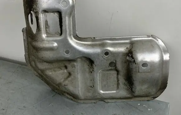 Skoda Octavia Mk3 (5E) Heat shield in engine bay 04E253041F