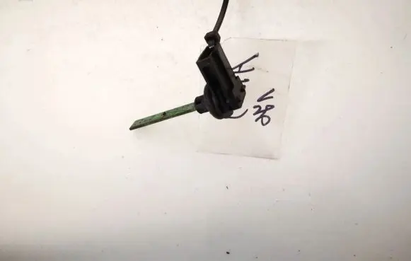 Volkswagen Touran I Interior temperature sensor 4b0820539