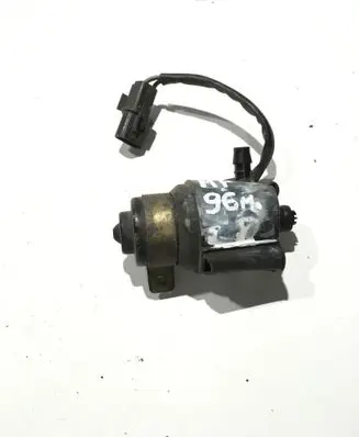 Mitsubishi Pajero Headlight washer pump 37750