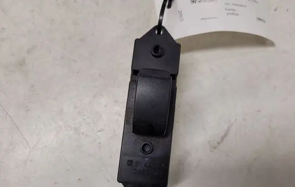 Mitsubishi Grandis Electric window control switch 514933 8608A022 515141