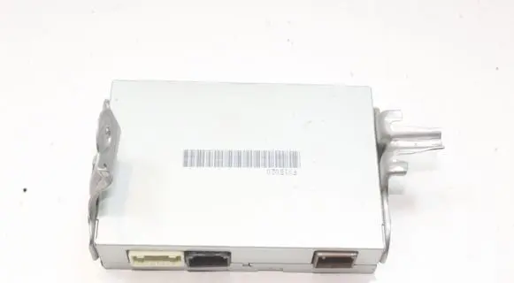 Lexus CT 200H Head unit multimedia control 861A076010