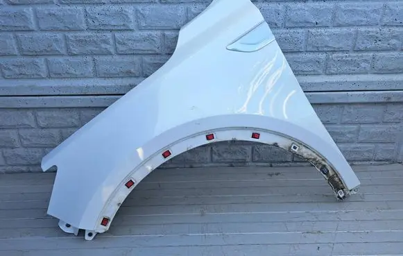 KIA Sorento IV Fender