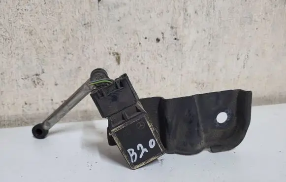 Mercedes-Benz GL X164 Air suspension front height level sensor A0105427717