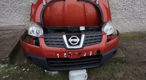 Nissan Qashqai Front piece kit 