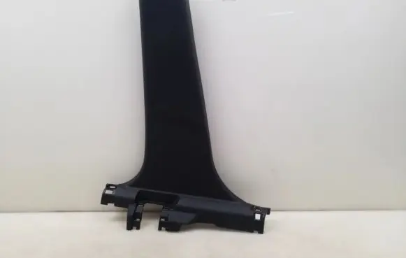 (B) pillar trim (bottom)