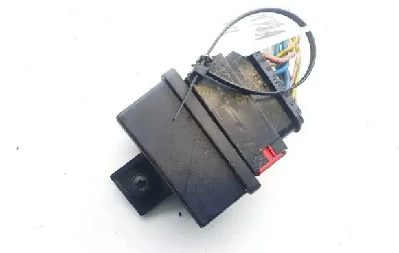 Peugeot 307 Glow plug pre-heat relay 240107