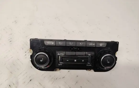 Skoda Octavia Mk2 (1Z) Climate control unit 3T0907044BL