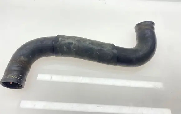 Subaru Legacy Engine coolant pipe/hose