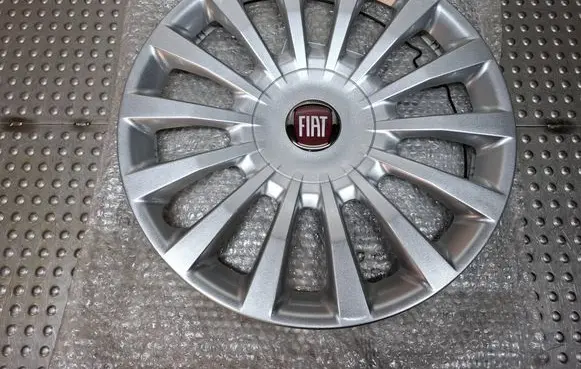 Fiat Bravo R16 wheel hub/cap/trim 735463060