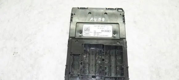 Audi A4 S4 B9 8W Comfort/convenience module 8W1907063CC
