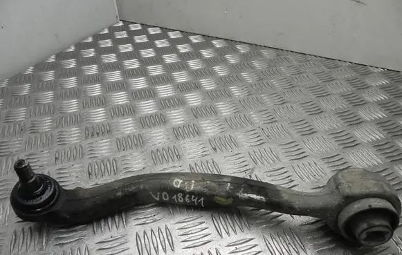 Mercedes-Benz C AMG W204 Rear control arm A20445 VD18641DEFEKTAS