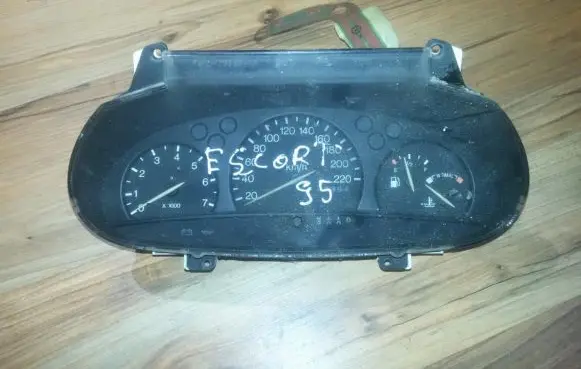Ford Escort Speedometer (instrument cluster) 96fb10b885aa