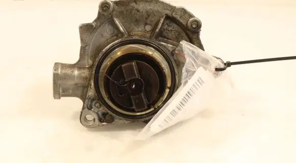 Citroen C3 Picasso Vacuum pump 
