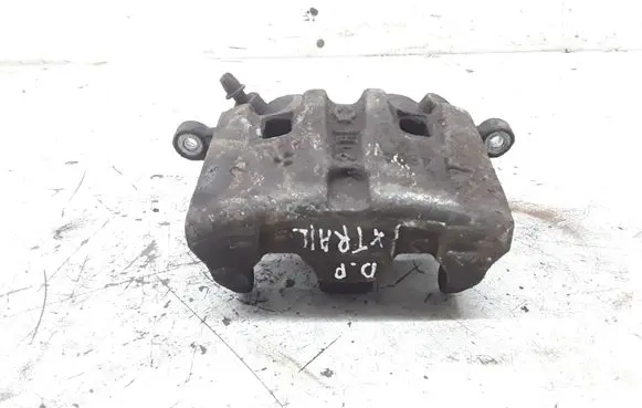 Nissan X-Trail T30 Front brake caliper