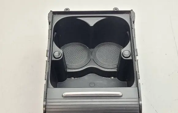 Volkswagen PASSAT CC Central console drawer/shelf pad