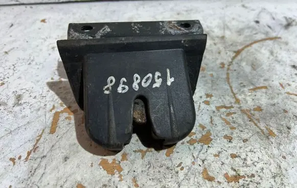 Audi A6 S6 C5 4B Tailgate/trunk/boot lock/catch/latch