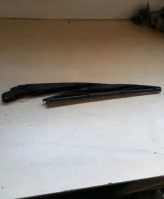 Mitsubishi Outlander Rear wiper blade 8253A030