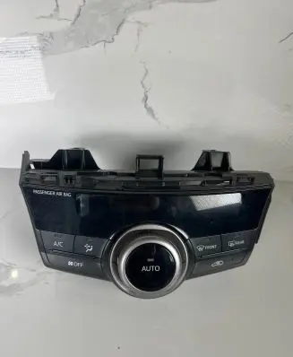 Toyota Prius+ (ZVW40) Climate control unit 5590047280