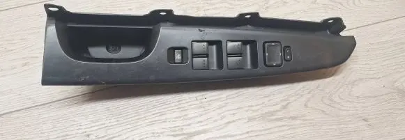 Mazda CX-7 Electric window control switch K0021